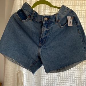 OLD NAVY SHORTS